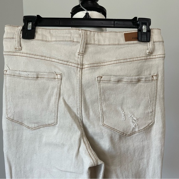 RSQ size 28 high rise straight leg distressed neutral color frayed hem - Picture 8 of 16